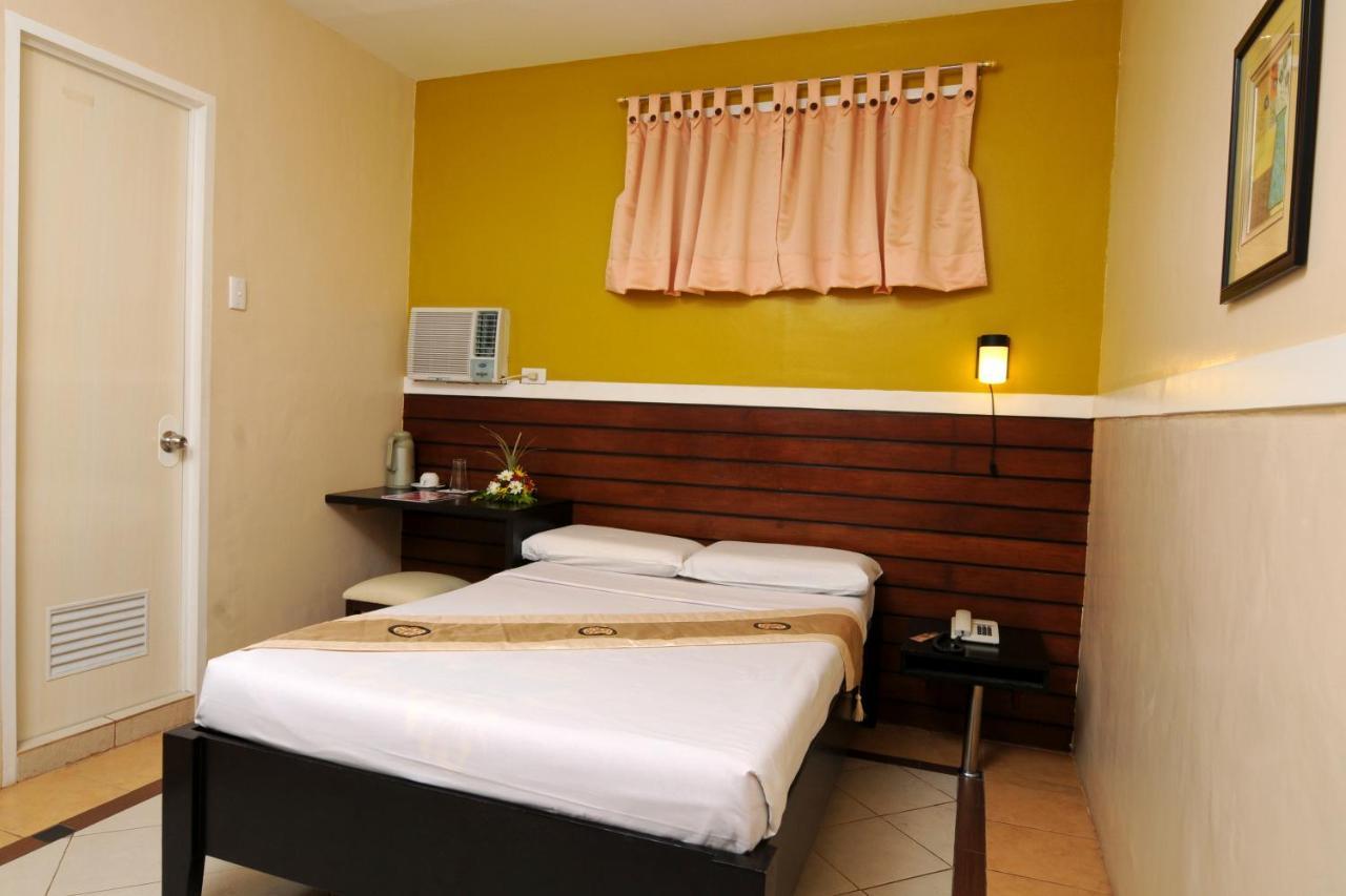 Sampaguita Suites Jrg Cebu Eksteriør billede